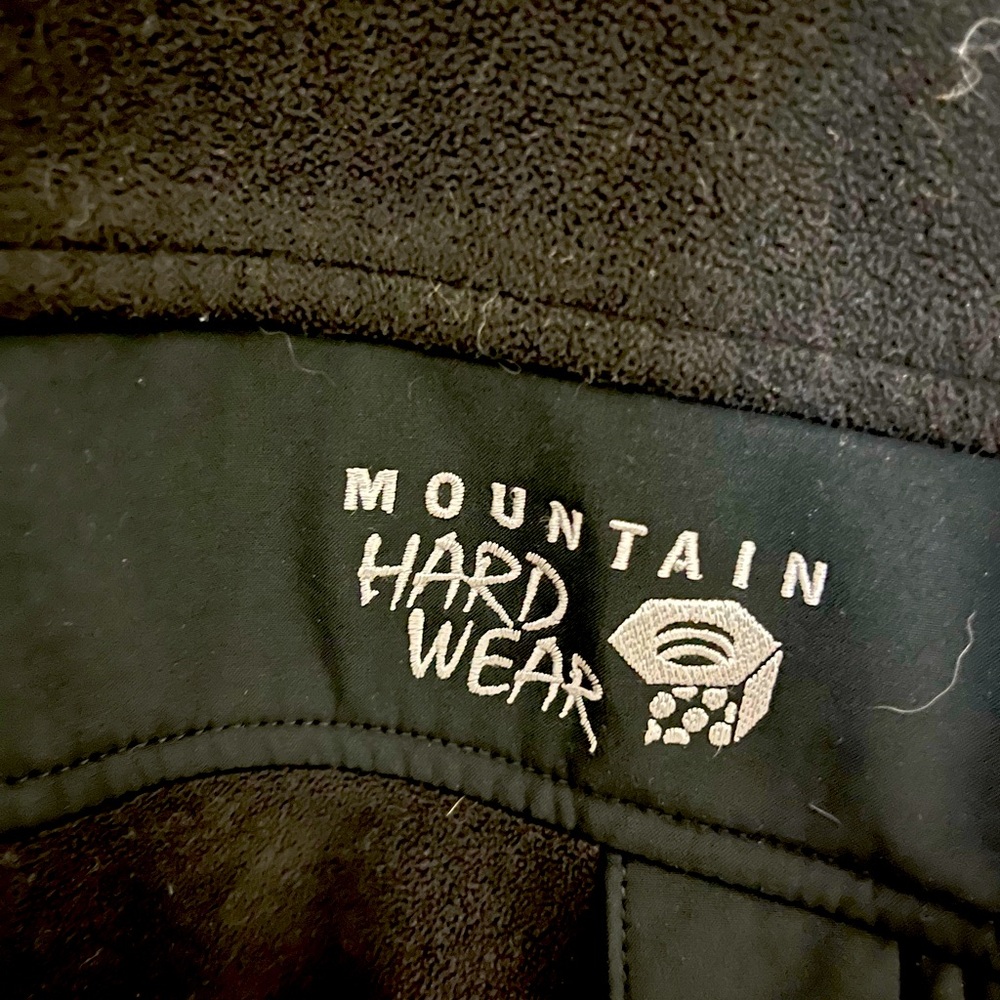 ✨Mountain Hardwear Black Performance Fleece✨ - Picture 2 of 8